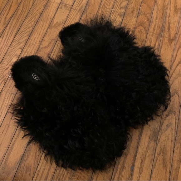 Never Worn Extra Fuzzy UGG Slippers